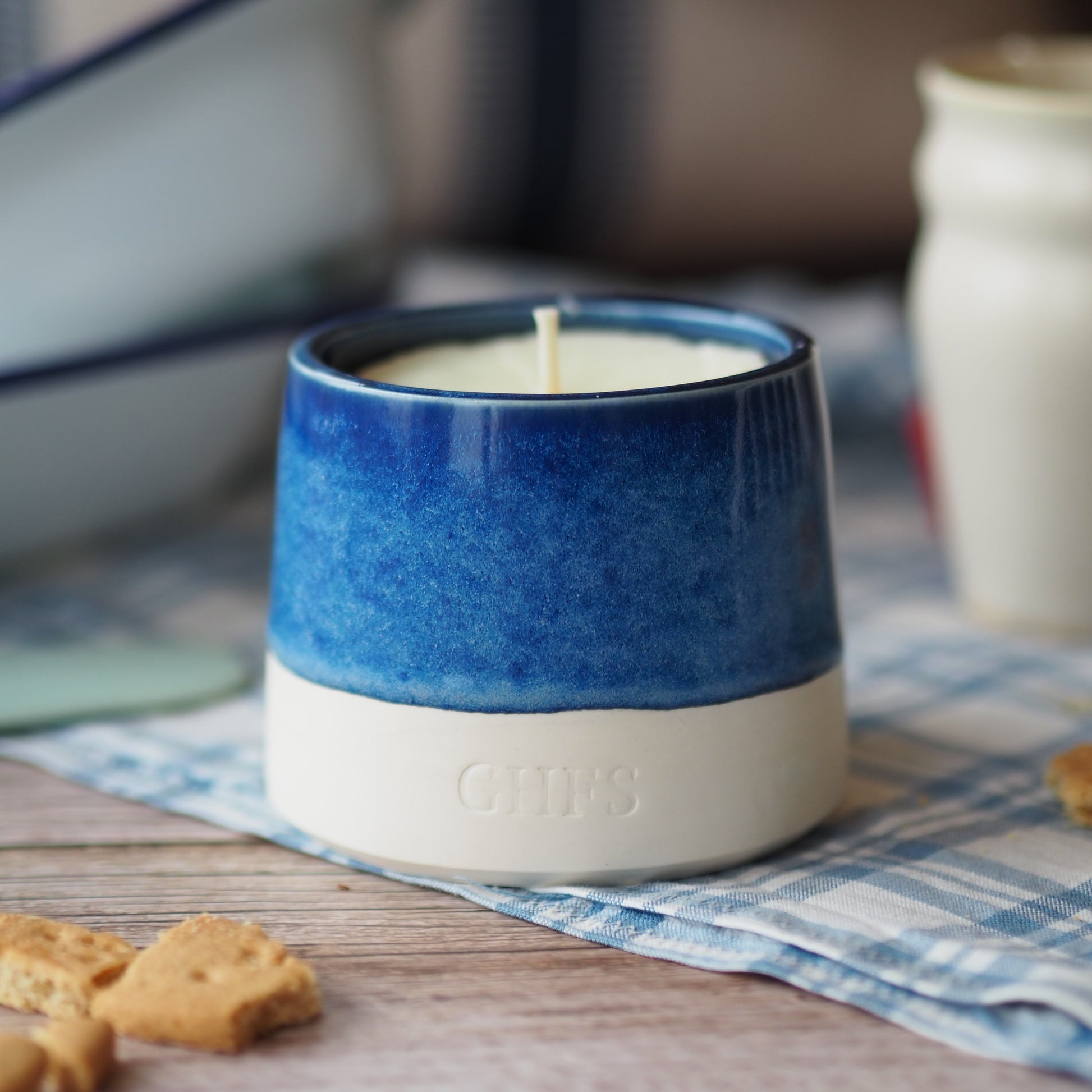 winter '25 refillable candle two