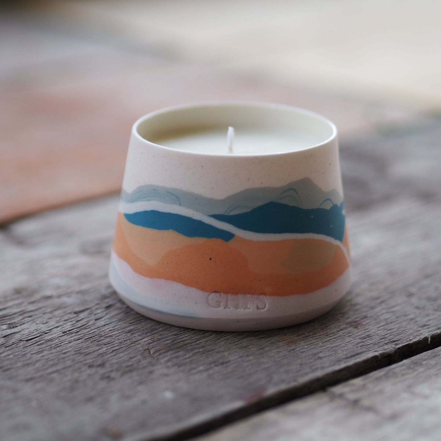 ‘Autumn'24’ Refillable Scented Candle: Fireworks, Fallen Leaves and Honey Smoke.