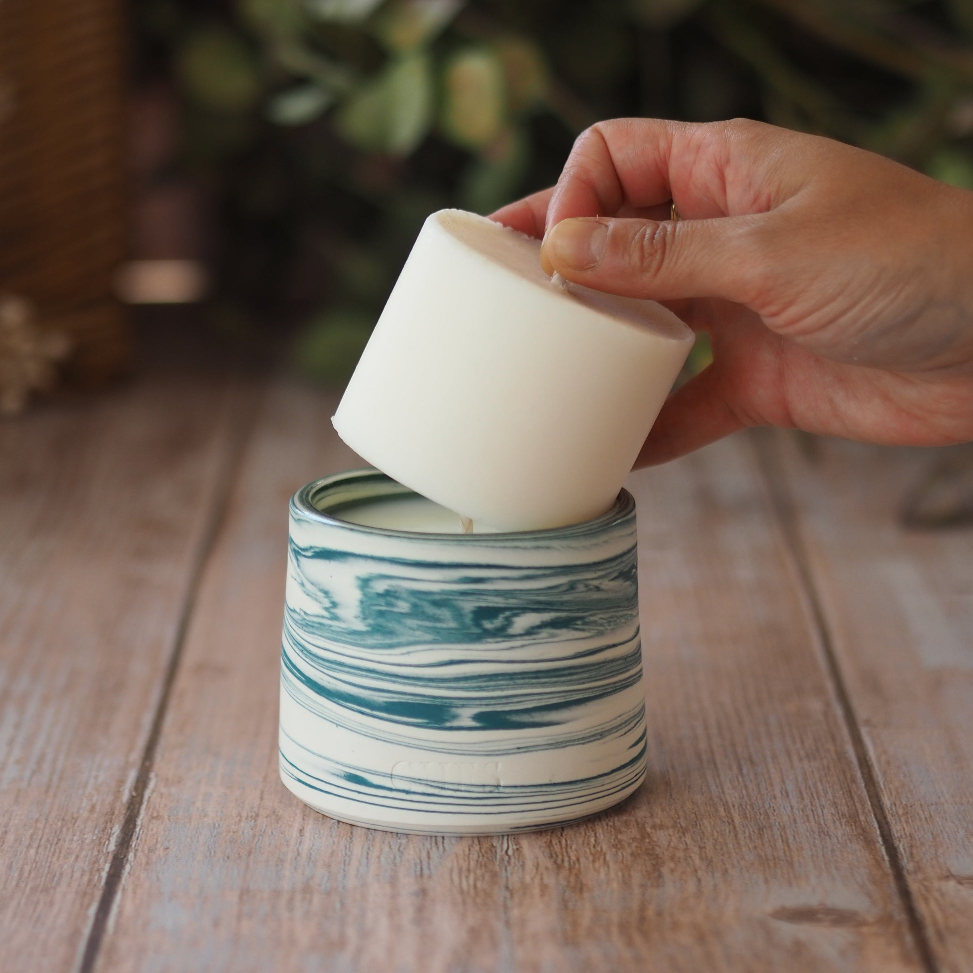 Heal candle with candle refill