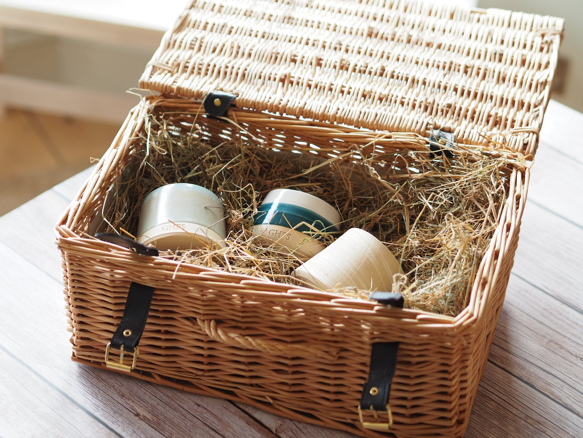 Aromatherapy candles in gift hamper