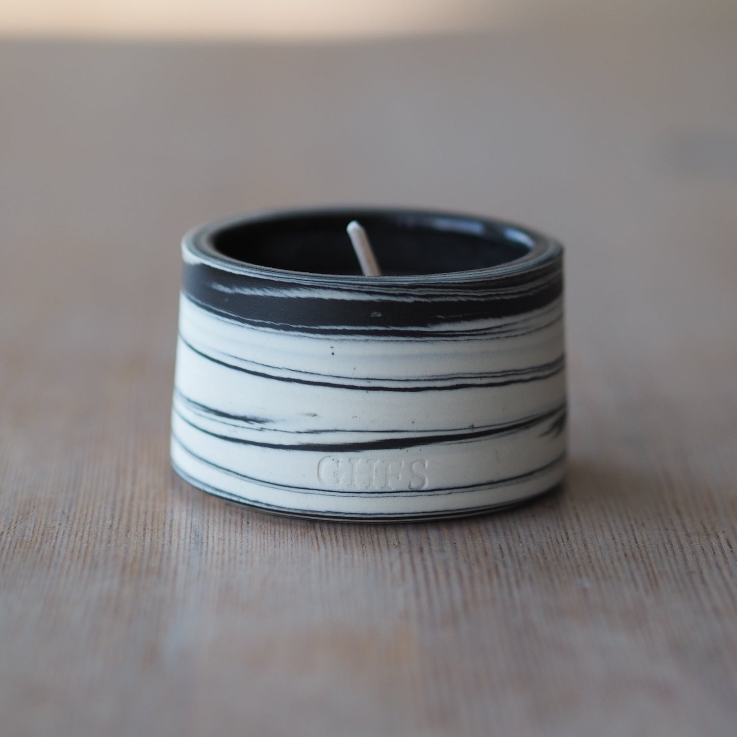 Ceramic Tealight Holder: Marbled Black & White