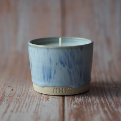 'Winter '26' Refillable Scented Candle: Toasted Oats and Peony Petals.